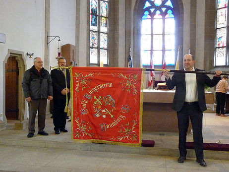 Weihung der neuen Fahne des Katholischen Bürgervereins Naumburg